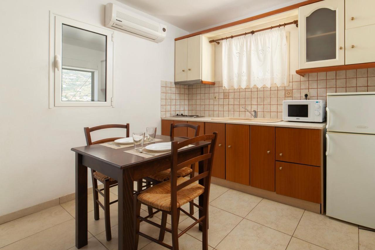 Almar Apartments Баці Екстер'єр фото