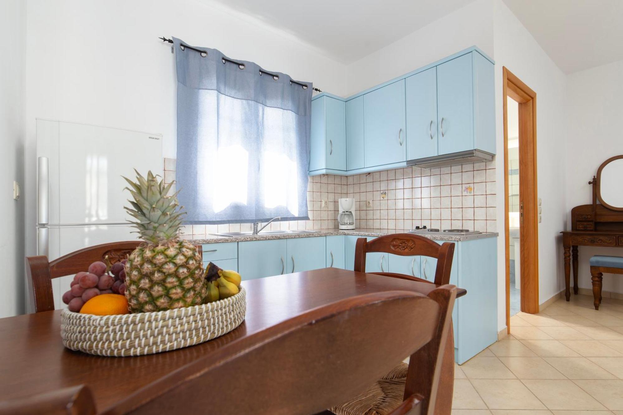 Almar Apartments Баці Екстер'єр фото